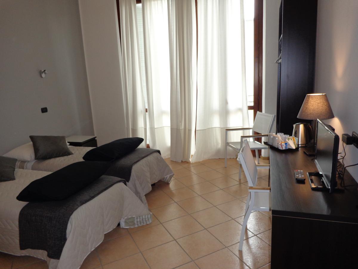 Da Battista Hotel ซุสซารา ภายนอก รูปภาพ